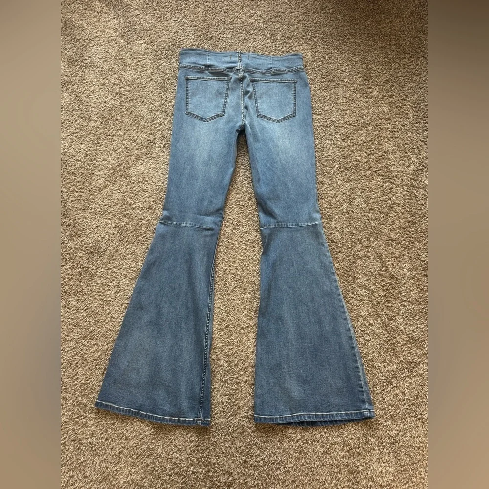 Free People Penny Pull-On Flare Jeans Light Wash High Rise Stretch